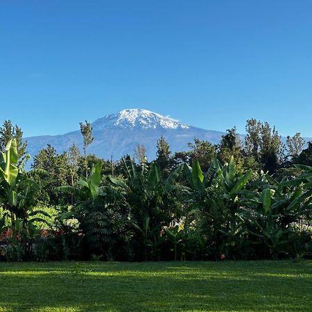 Shose Farmhouse Chalets & Campsite Moshi Luaran gambar