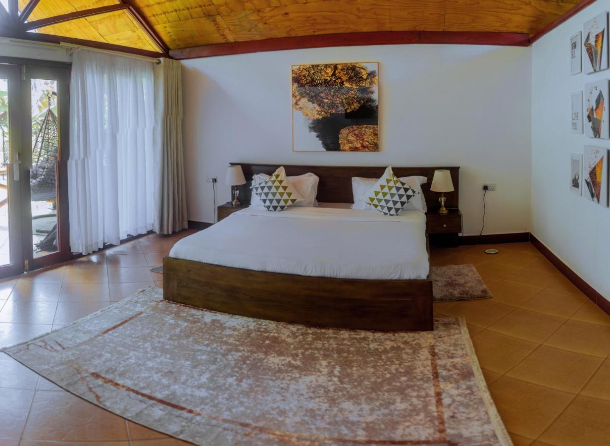 Shose Farmhouse Chalets & Campsite Moshi Luaran gambar
