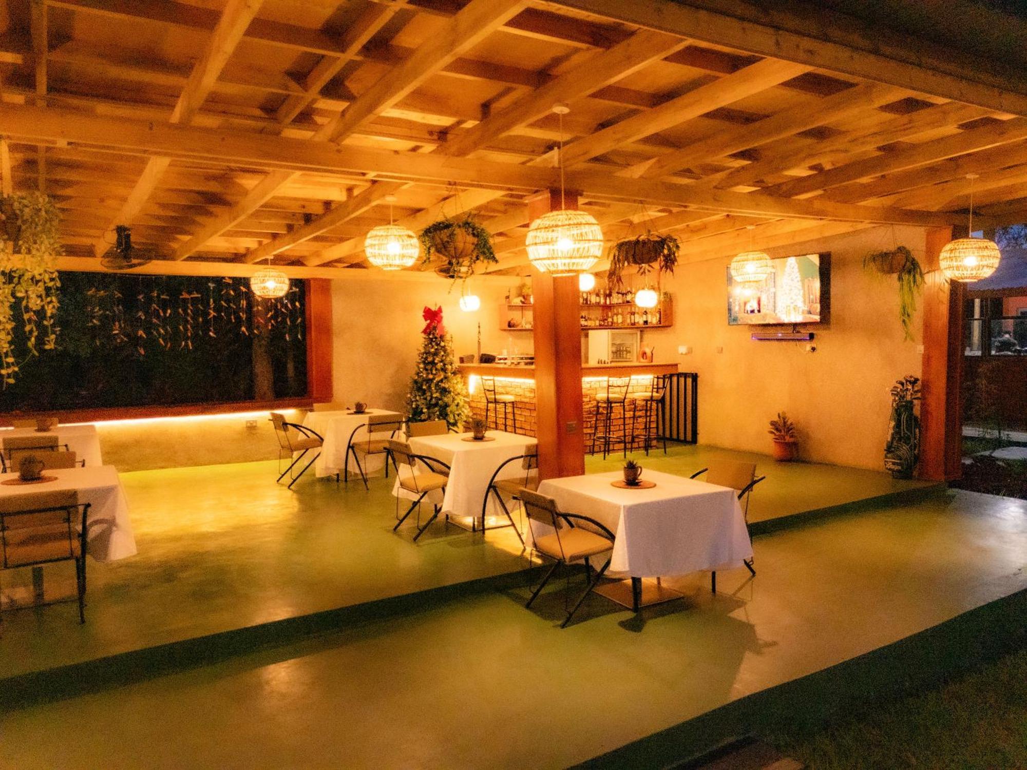 Shose Farmhouse Chalets & Campsite Moshi Luaran gambar