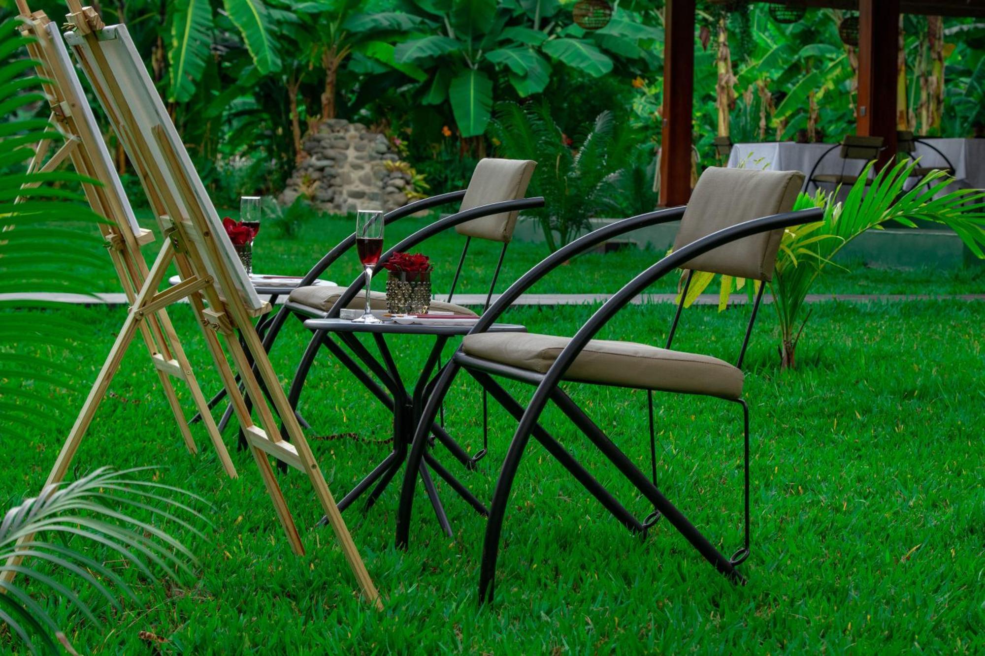 Shose Farmhouse Chalets & Campsite Moshi Luaran gambar